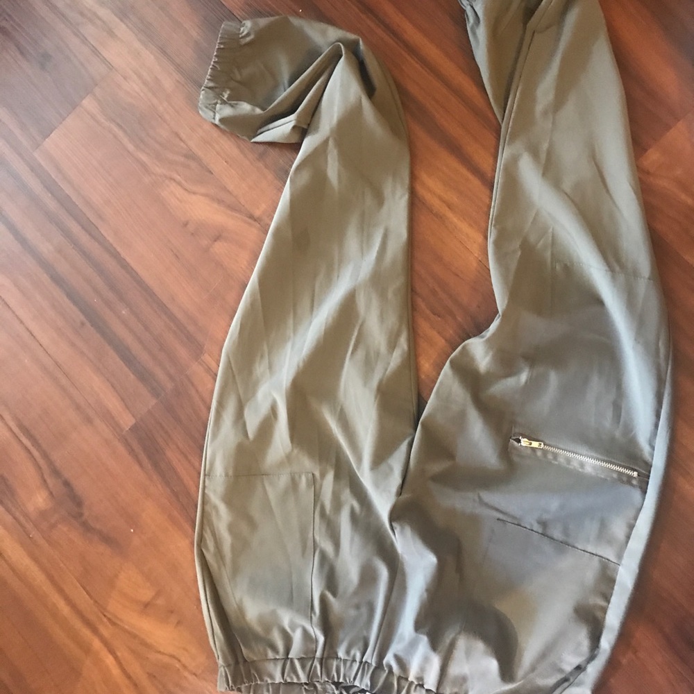 Joggers - Picture 3 of 8